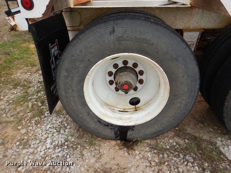 image for item DH5482 2016 Loewen-Puma bottom dump trailer