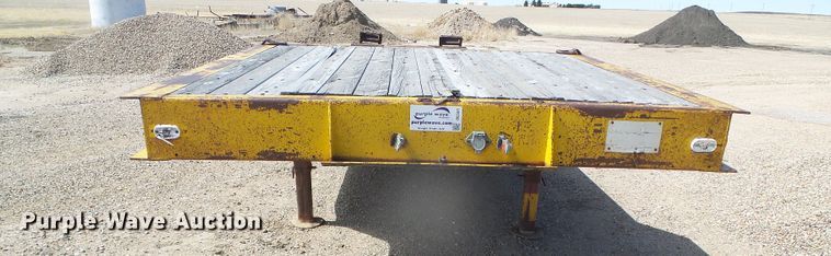image for item DI5551 1981 Trail Eze drop deck equipment trailer