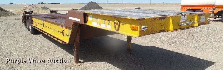 image for item DI5551 1981 Trail Eze drop deck equipment trailer