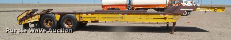image for item DI5551 1981 Trail Eze drop deck equipment trailer