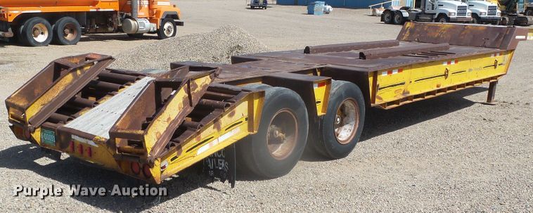 image for item DI5551 1981 Trail Eze drop deck equipment trailer