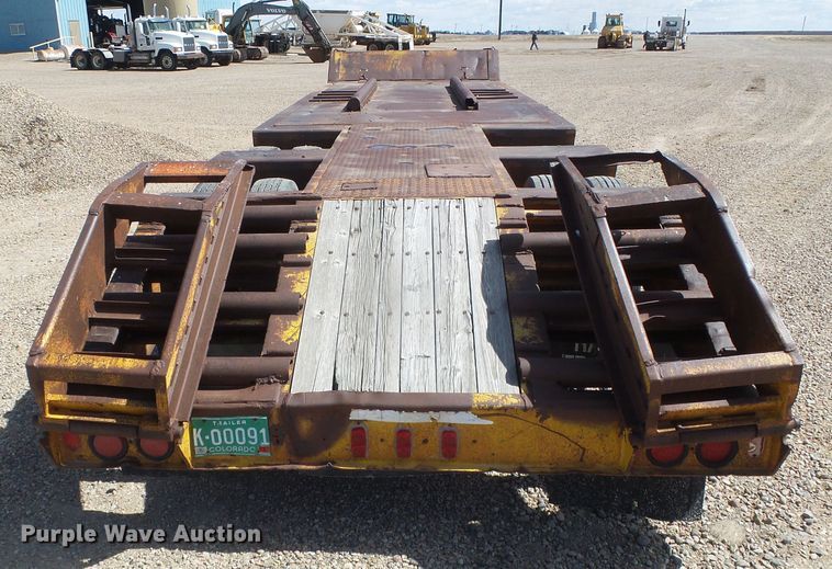 image for item DI5551 1981 Trail Eze drop deck equipment trailer