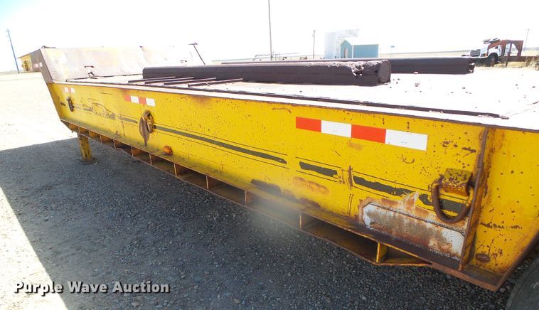 image for item DI5551 1981 Trail Eze drop deck equipment trailer