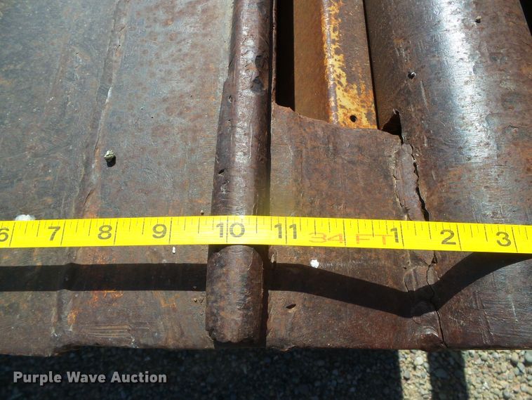 image for item DI5551 1981 Trail Eze drop deck equipment trailer