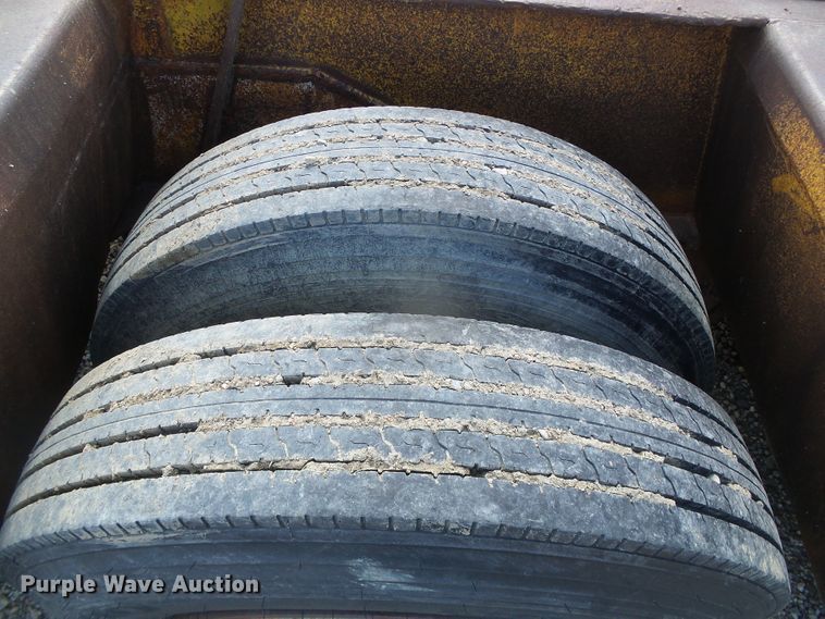 image for item DI5551 1981 Trail Eze drop deck equipment trailer