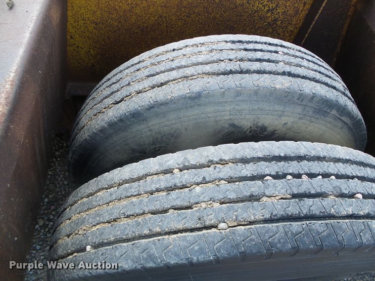 image for item DI5551 1981 Trail Eze drop deck equipment trailer