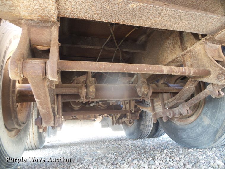 image for item DI5551 1981 Trail Eze drop deck equipment trailer