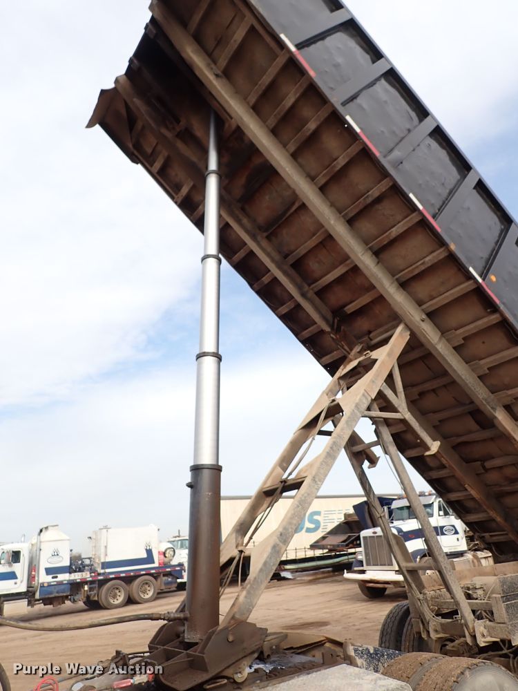 image for item DJ0173 2000 Dump Rite DK-26  end dump trailer