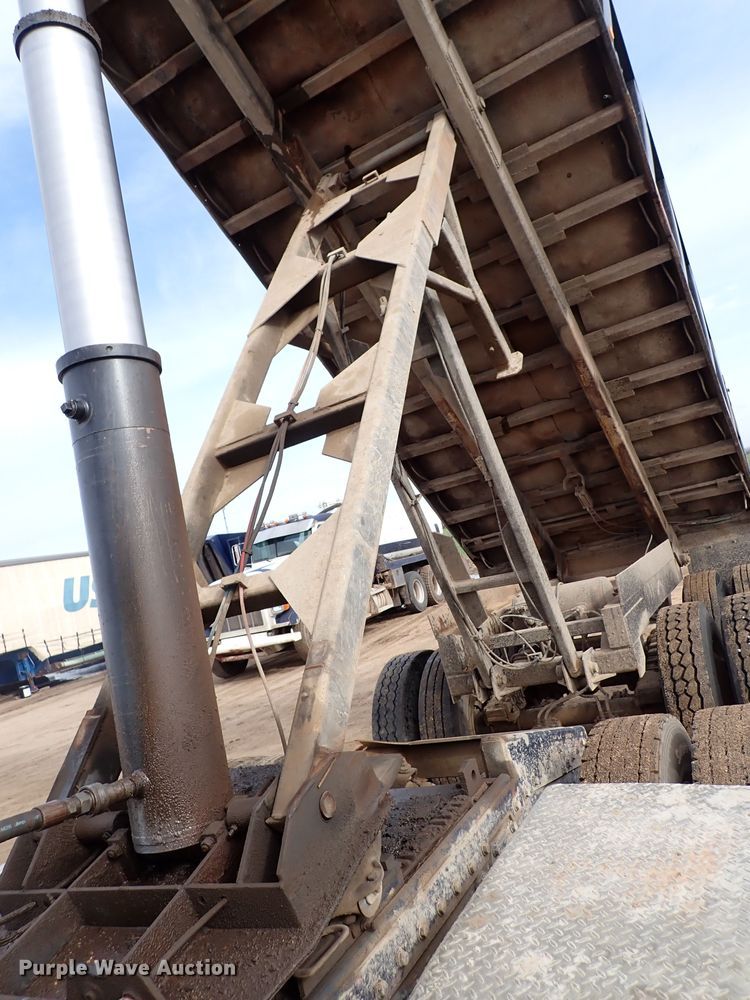 image for item DJ0173 2000 Dump Rite DK-26  end dump trailer