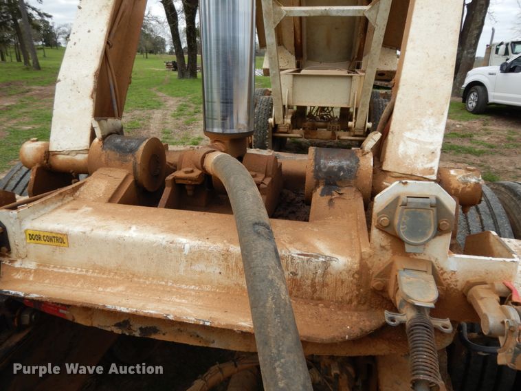 image for item DJ0529 2017 Brazos DP  end dump trailer