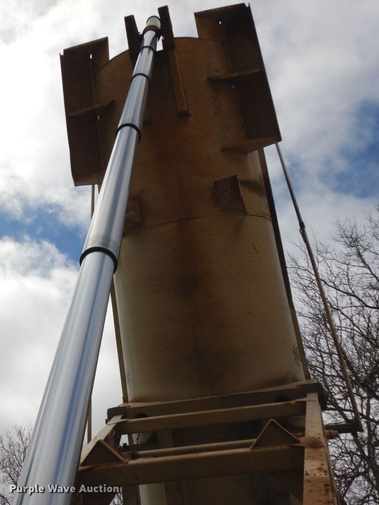 image for item DJ0529 2017 Brazos DP  end dump trailer