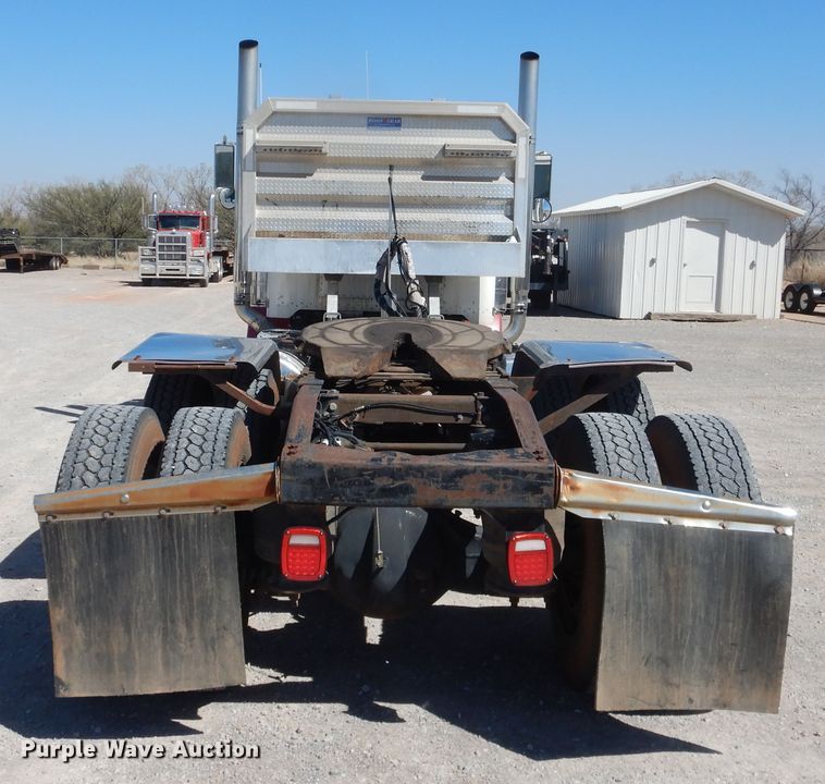 image for item DJ1169 1993 Peterbilt 379  semi truck