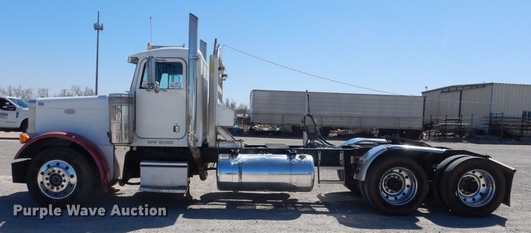 image for item DJ1169 1993 Peterbilt 379  semi truck