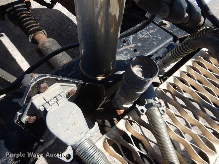 image for item DJ1169 1993 Peterbilt 379  semi truck