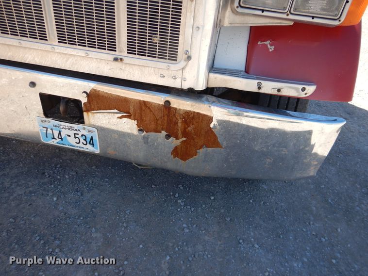 image for item DJ1169 1993 Peterbilt 379  semi truck