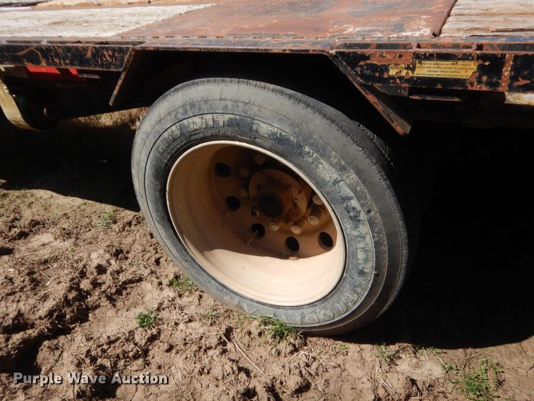 image for item DJ2201 2004 Doonan 532DB16 drop deck trailer