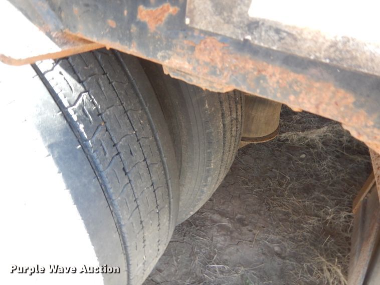 image for item DJ2201 2004 Doonan 532DB16 drop deck trailer