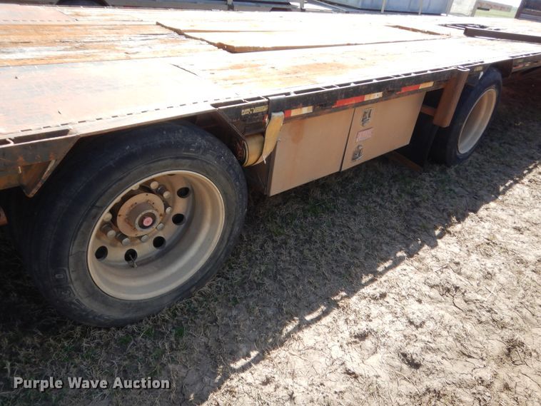 image for item DJ2201 2004 Doonan 532DB16 drop deck trailer