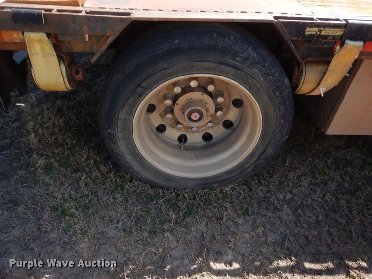 image for item DJ2201 2004 Doonan 532DB16 drop deck trailer