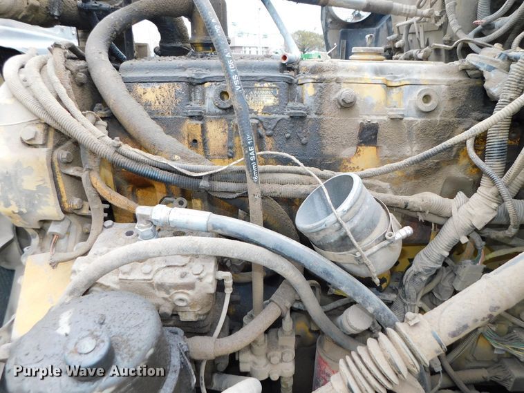 image for item DJ5971 2011 Kenworth T800  semi truck