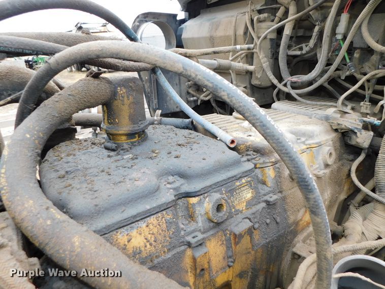 image for item DJ5971 2011 Kenworth T800  semi truck