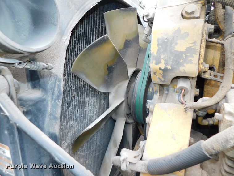 image for item DJ5971 2011 Kenworth T800  semi truck