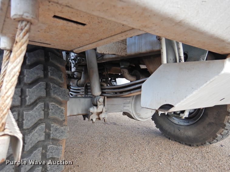 image for item DJ8341 1997 Stewart & Stevenson M1078  flatbed truck
