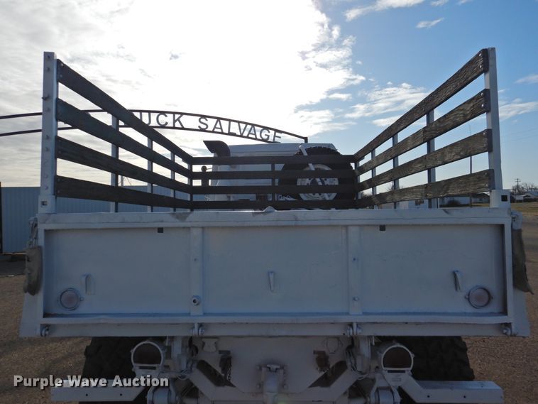 image for item DJ8341 1997 Stewart & Stevenson M1078  flatbed truck