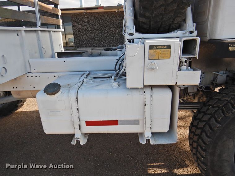 image for item DJ8341 1997 Stewart & Stevenson M1078  flatbed truck