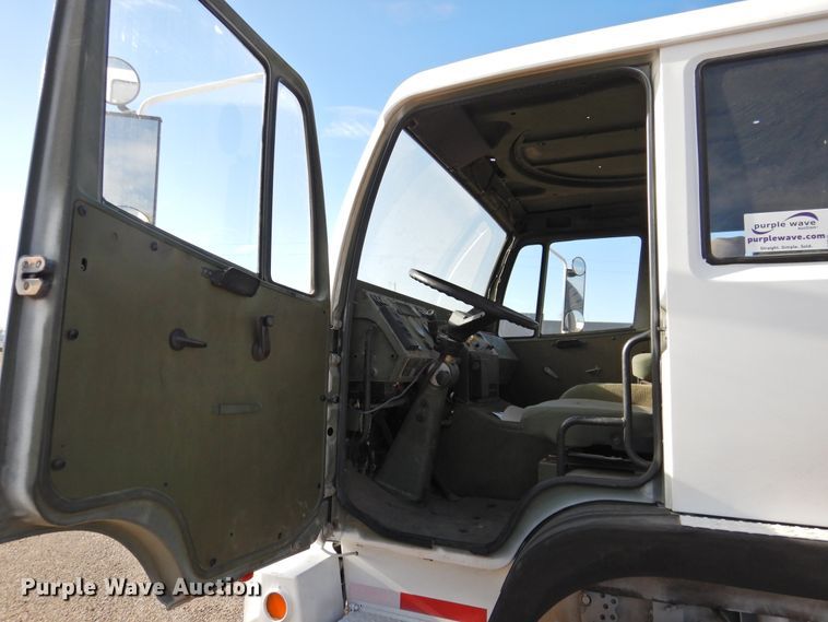 image for item DJ8341 1997 Stewart & Stevenson M1078  flatbed truck