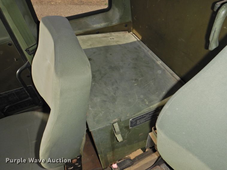 image for item DJ8341 1997 Stewart & Stevenson M1078  flatbed truck