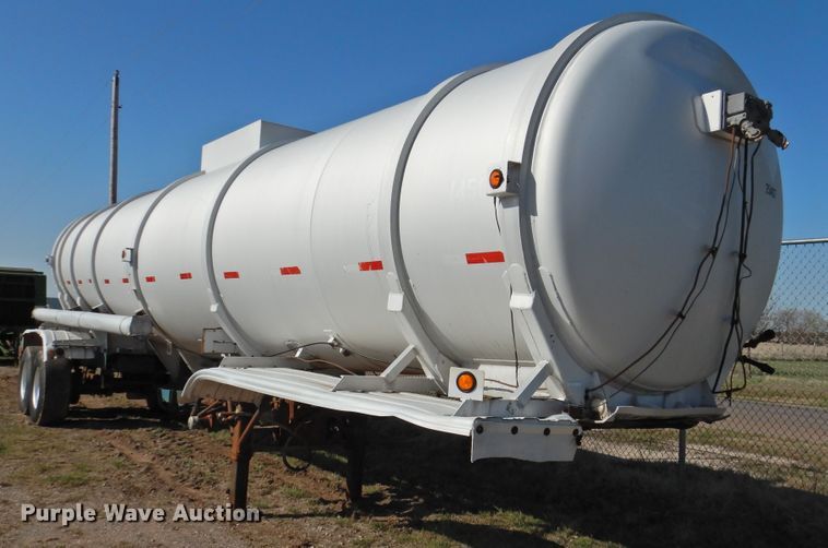 image for item DJ8359 1977 Trail Master tank trailer