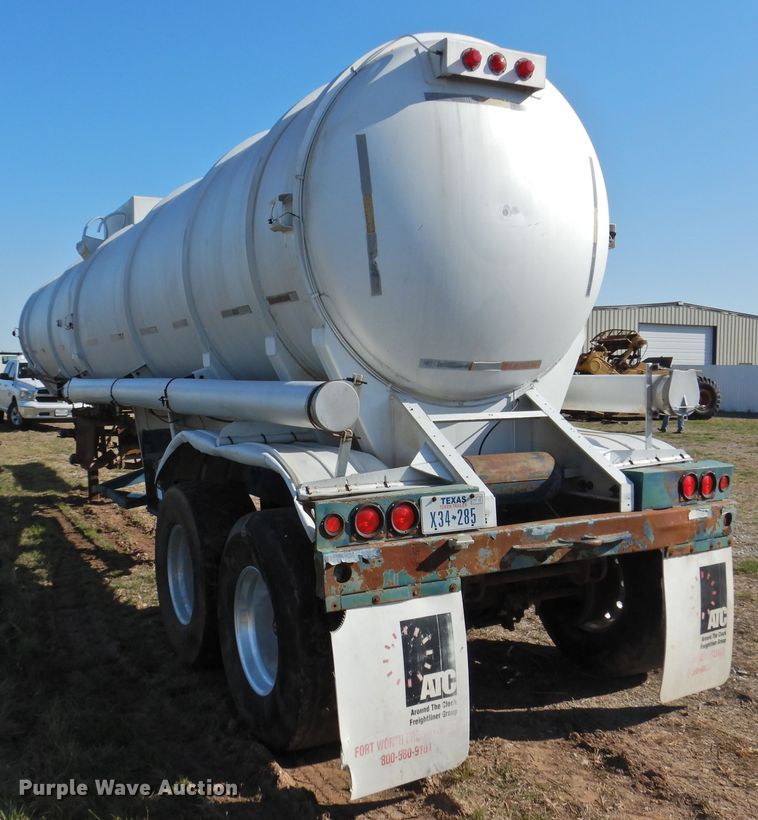 image for item DJ8359 1977 Trail Master tank trailer
