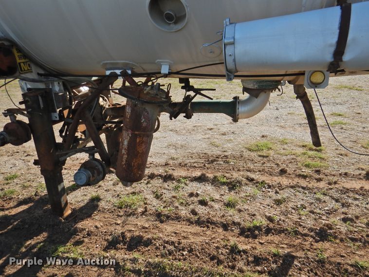 image for item DJ8359 1977 Trail Master tank trailer