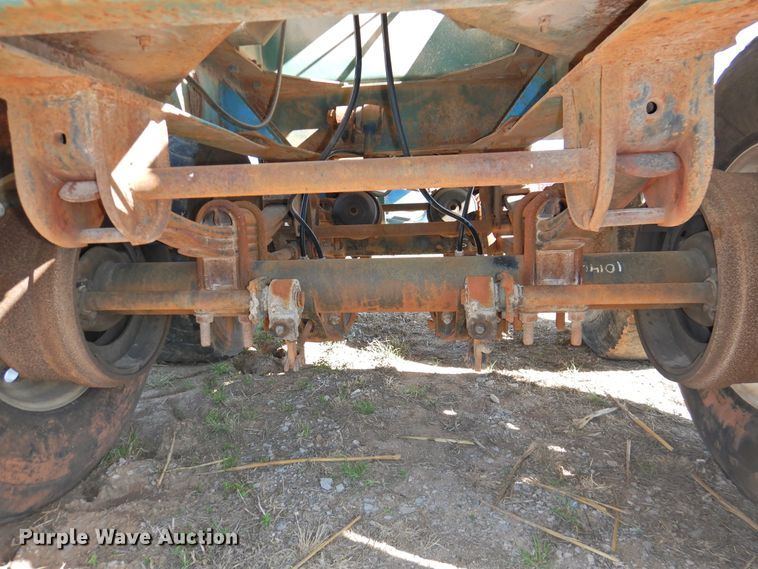 image for item DJ8359 1977 Trail Master tank trailer