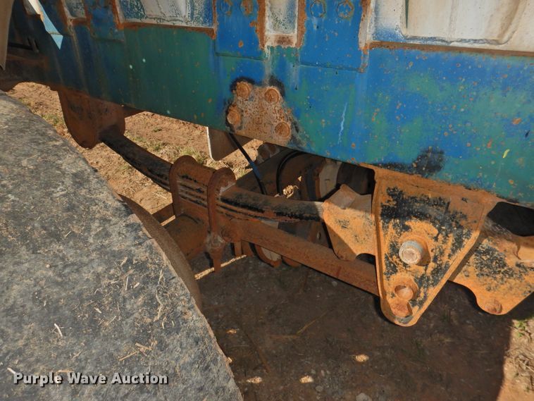 image for item DJ8359 1977 Trail Master tank trailer