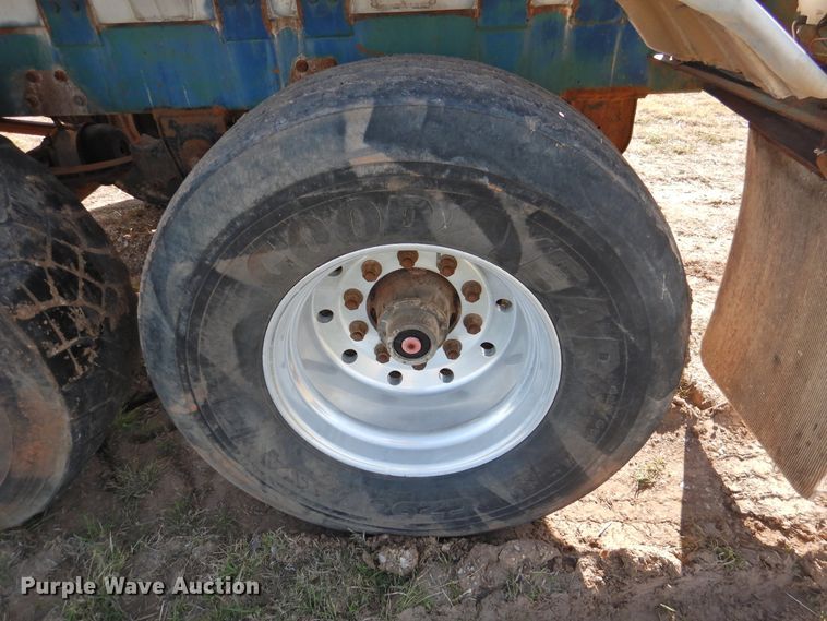 image for item DJ8359 1977 Trail Master tank trailer