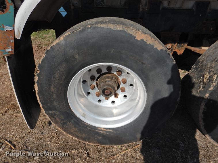 image for item DJ8359 1977 Trail Master tank trailer