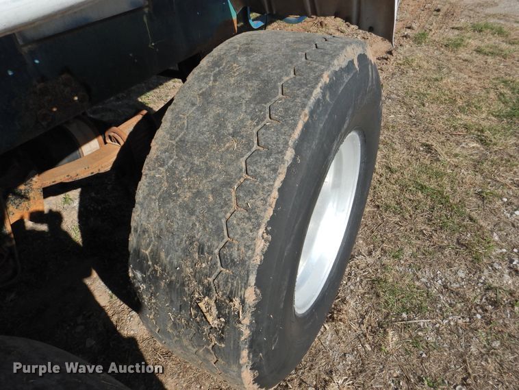 image for item DJ8359 1977 Trail Master tank trailer