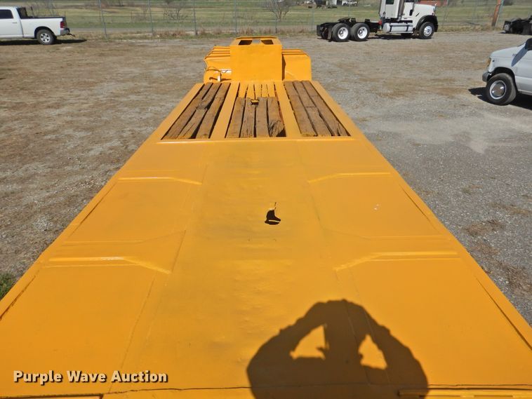 image for item DJ8365 1965 Hobbs 1230FLSS equipment trailer