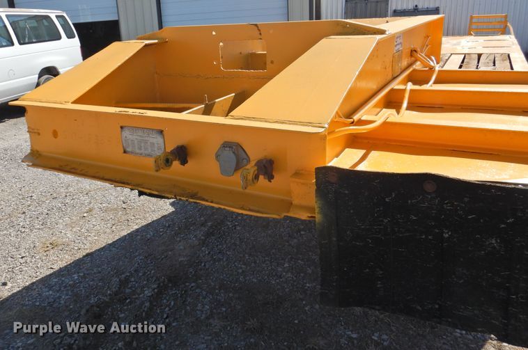 image for item DJ8365 1965 Hobbs 1230FLSS equipment trailer