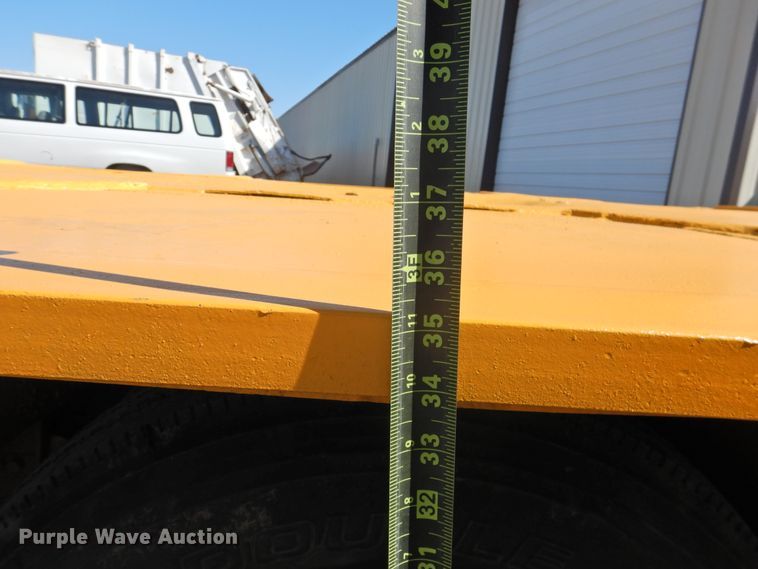 image for item DJ8365 1965 Hobbs 1230FLSS equipment trailer