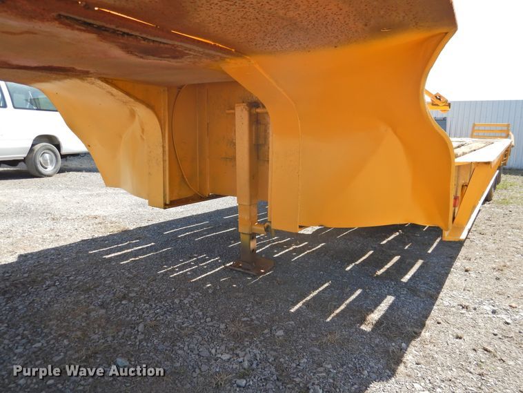 image for item DJ8365 1965 Hobbs 1230FLSS equipment trailer