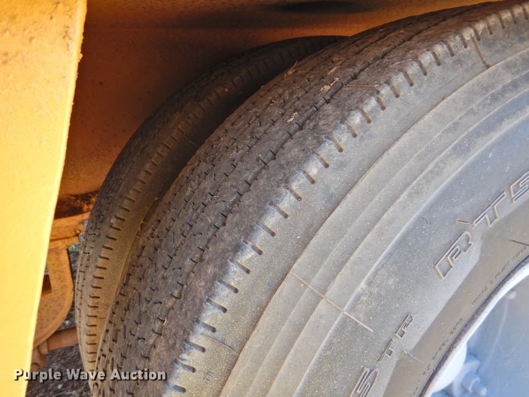 image for item DJ8365 1965 Hobbs 1230FLSS equipment trailer