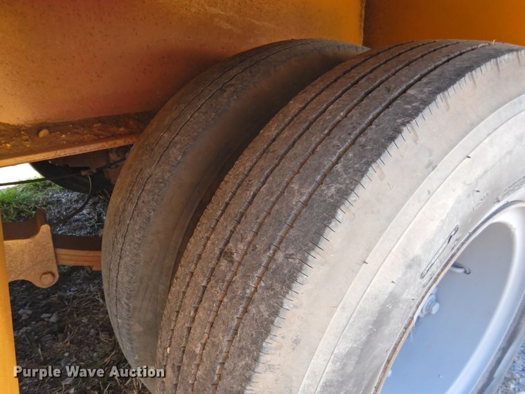 image for item DJ8365 1965 Hobbs 1230FLSS equipment trailer