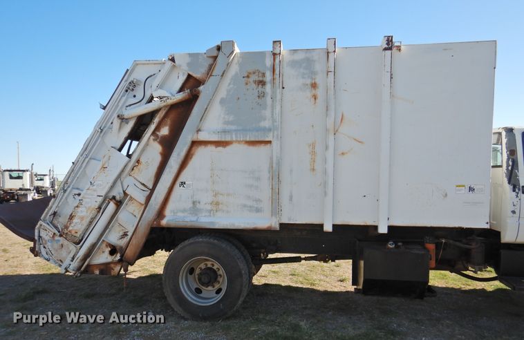 image for item DJ8367 1996 Chevrolet Kodiak C6500  refuse truck