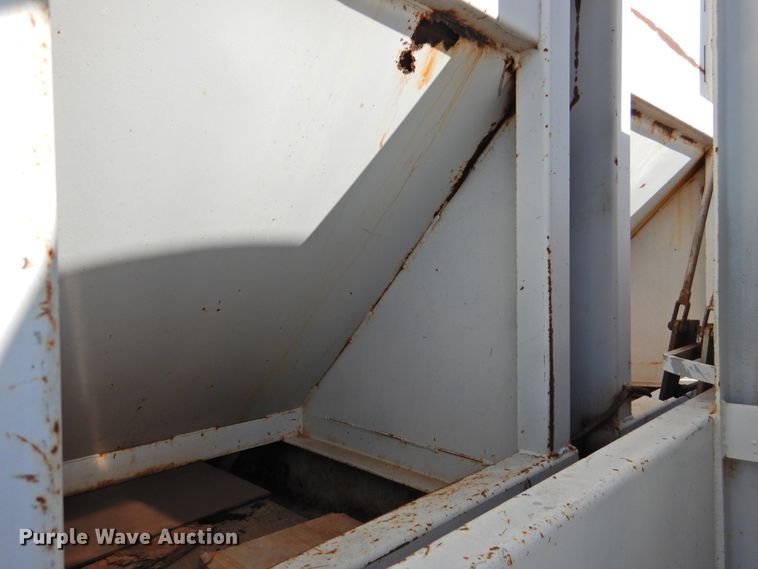 image for item DJ8367 1996 Chevrolet Kodiak C6500  refuse truck