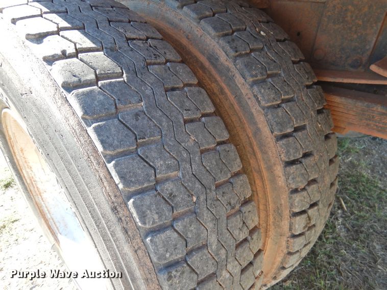 image for item DJ8367 1996 Chevrolet Kodiak C6500  refuse truck