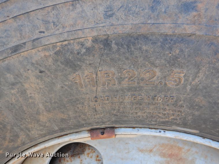 image for item DJ8367 1996 Chevrolet Kodiak C6500  refuse truck