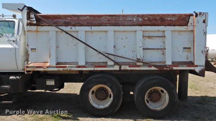 image for item DJ8368 1990 Chevrolet Kodiak C70  dump truck